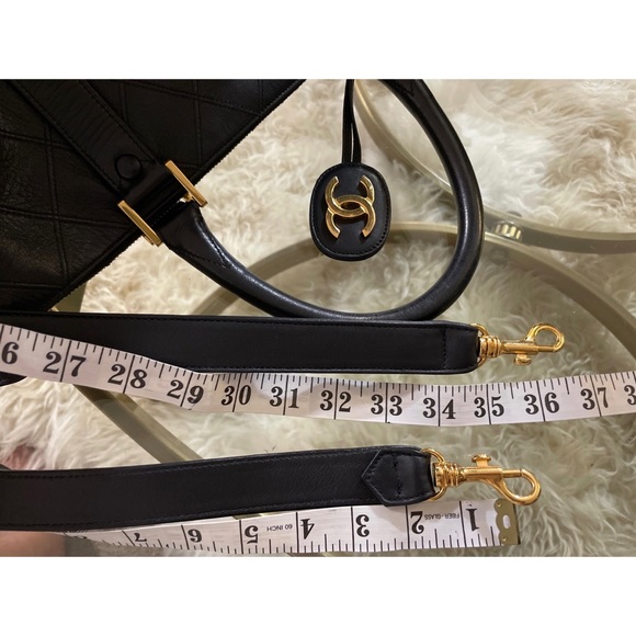 SALE!!! 🎉🎉🎉Chanel Vintage Lambskin Diamond Stitch Boston Bag - Picture 15 of 16